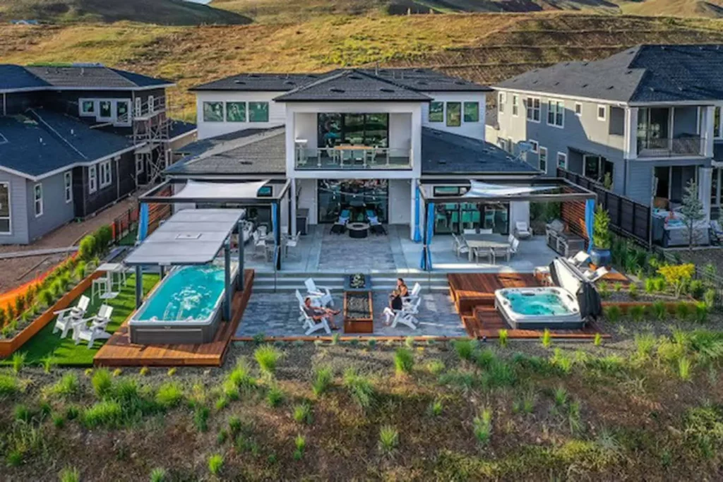 Swimlife Spa On Beachfront Property
